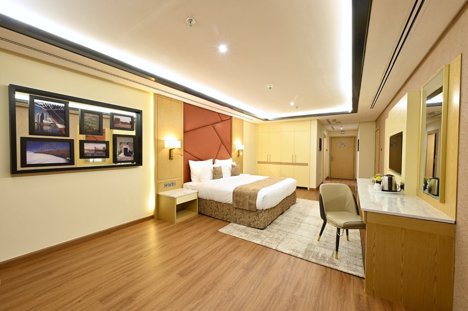 pavilion__palace__hotel__2